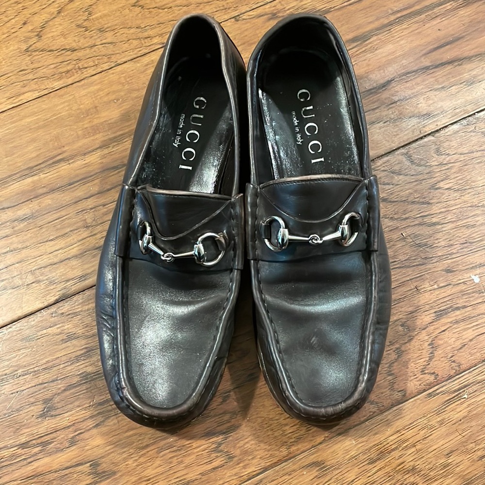 Gucci brown horsebit loafers. Size 8D